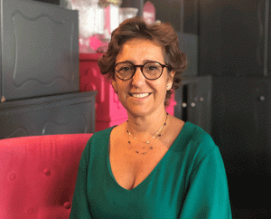 La autora del artículo, Crecer es avanzar en el camino de la excelencia.