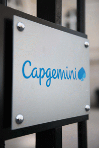 Los asistentes virtuales de voz y texto se ganan poco a poco la confianza de los consumidores, según un estudio de Capgemini.