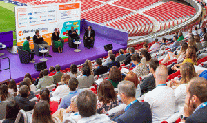 Una imagen de las conferencias.