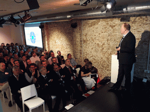 Michael Connaughton en un momneto de su intervención en el evento en el que se hablço de la importancia del big data.