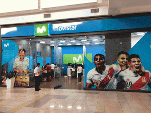 Salesland gestiona 16 tiendas de Movistar en Perú.