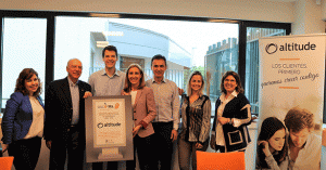 Una imagen de familia de representantes de Altitude Y del Proyecto Discatel.