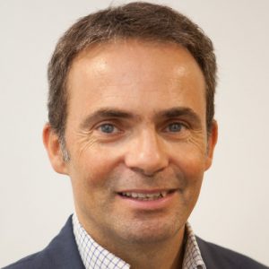 Víctor Vera es el autor de este artículo sobre cómo debe ser un contact center más digital.