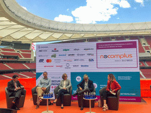 Uno de los debates del evento sobre la experiencia de cliente con medios de pago.
