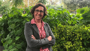 Ana Buxó, secretaria general de la Asociación CEX, es la autora del artículo "Yo quiero trabajar en un contact center".