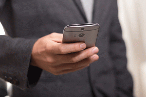 Alcampo abre una nueva línea de ventas a través de WhatsApp Business.