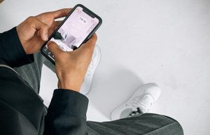 Dior une realidad aumentada Snapchat para vender sus zapatillas.