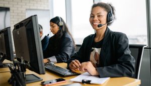 Compromiso proactivo con los clientes.