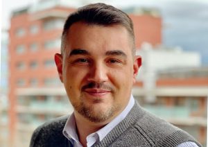 Artículo sobre la eficiencia operativa.